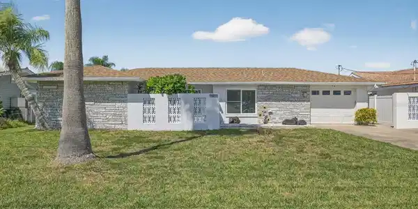 3719 FLORAMAR TERRACE