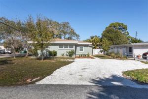 2905 LEXINGTON