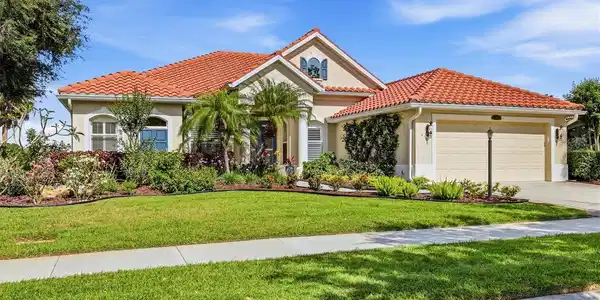 127 PARK TRACE BOULEVARD