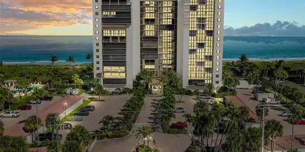 3100 N HIGHWAY A1A