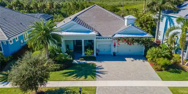 716 MANNS HARBOR