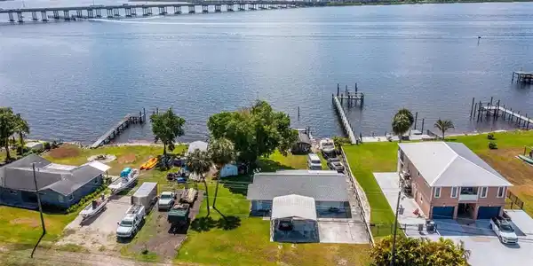 5021 US HIGHWAY 301 N