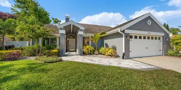 2929 LONGBROOKE WAY