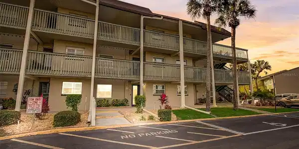1028 APOLLO BEACH BOULEVARD