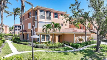 3228 SUNSET KEY CIRCLE