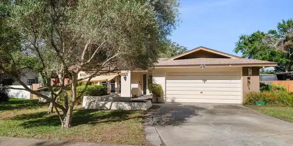1142 LANCER LANE
