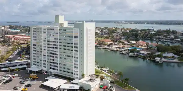 31 ISLAND WAY