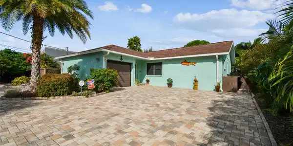 11625 HAMLIN