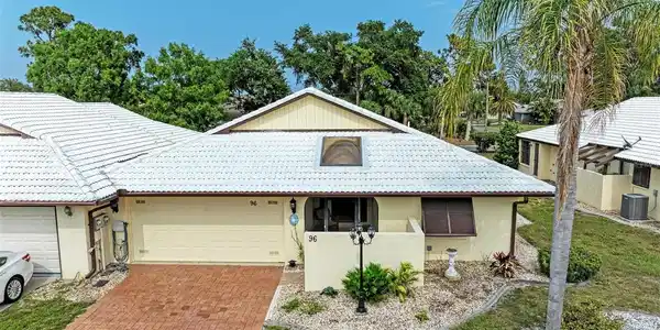 96 DRIFTING SANDS DRIVE