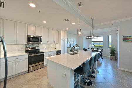 1020 TIDEWATER SHORES LOOP
