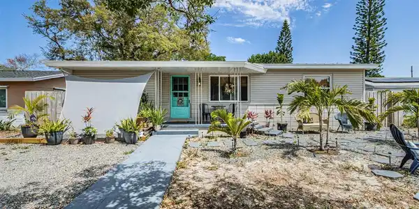 6307 8TH S