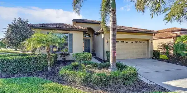 345 SILVER FALLS DRIVE