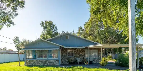 6808 W COMANCHE AVENUE