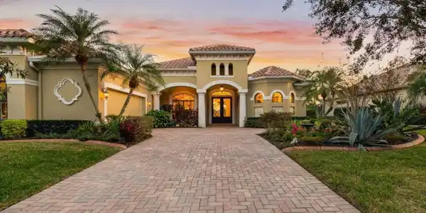 11427 SAVANNAH LAKES