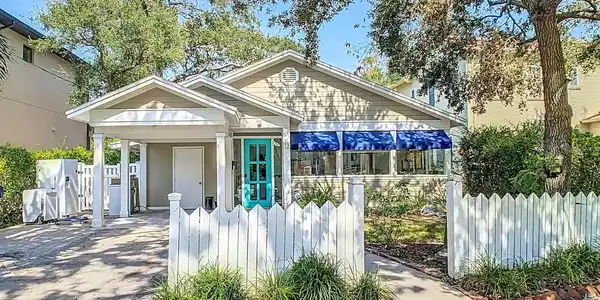 73 BAHAMA CIRCLE