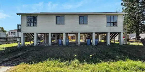 108 W SHELL POINT ROAD