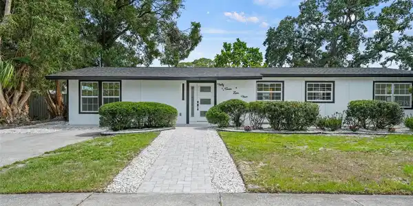 4704 W FAIRVIEW HEIGHTS