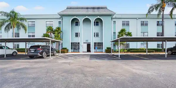 1706 BELLEAIR FOREST DRIVE