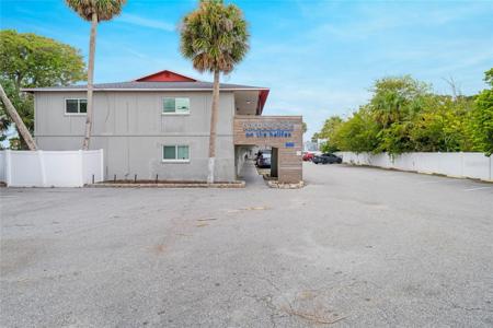900 S PENINSULA DRIVE