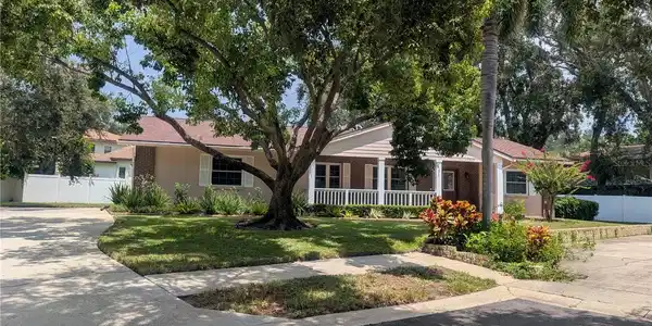 7525 PESCADOR PLACE