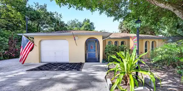 339 W MARIANA AVENUE