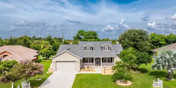 7011 N PLUM TREE