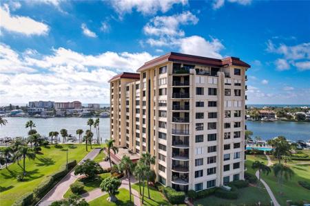 700 ISLAND WAY