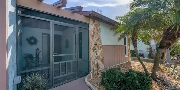 610 BRAMBLEWOOD LANE