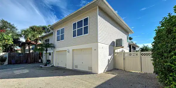 1801 HIGHLAND ROAD