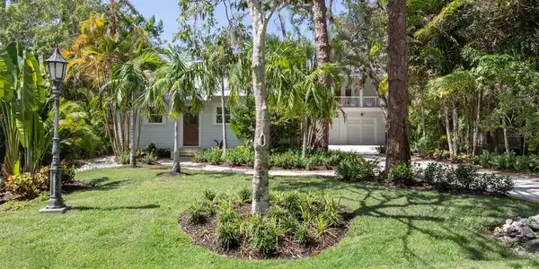 715 EAGLE POINT DRIVE