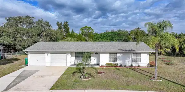 2155 LAKESHORE CIRCLE