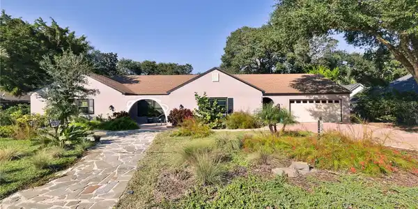 112 SAN RAFAEL ROAD