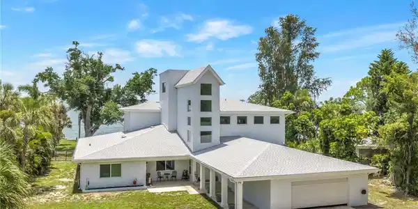 2280 PINELLAS POINT DRIVE S