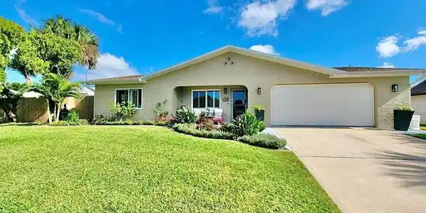 4439 DORIS DRIVE