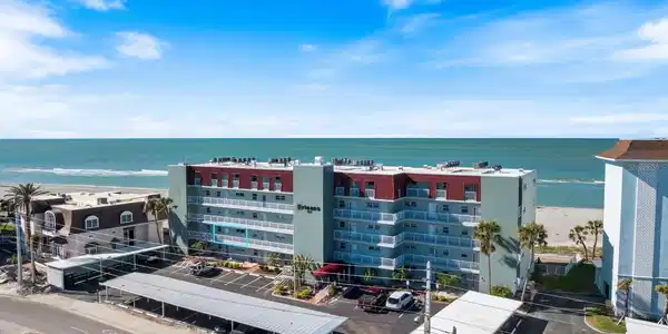 950 TARPON CENTER DRIVE