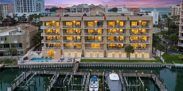 600 BAYWAY BOULEVARD