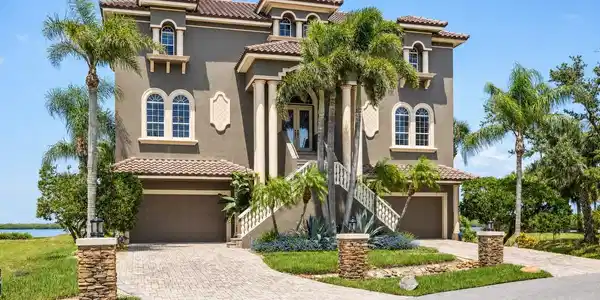 4631 HARBORPOINTE DRIVE