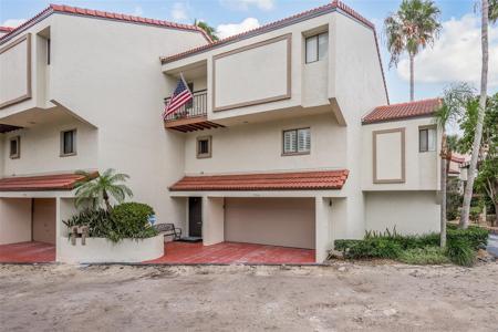 240 WINDWARD