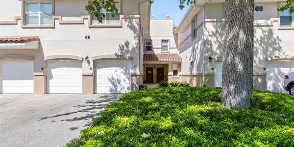 60 RIVERVIEW BEND S