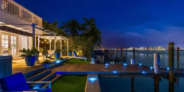 7530 MIAMI VIEW DRIVE