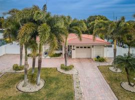 2475 BAYWOOD W