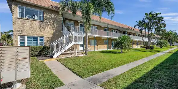 5247 81ST N
