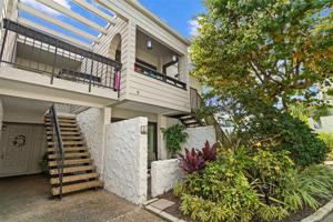 1555 TARPON CENTER