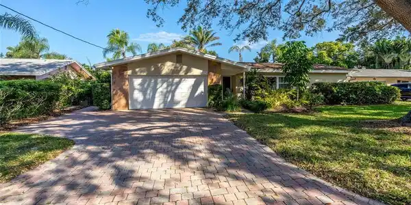 4471 CLEARWATER HARBOR S