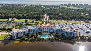 102 YACHT HARBOR