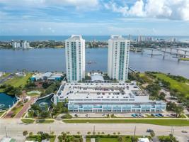 231 RIVERSIDE