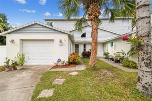 7009 OAKWOOD