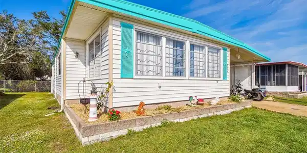5619 BAYSHORE