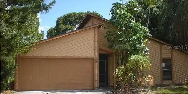 913 CYPRESS WOOD