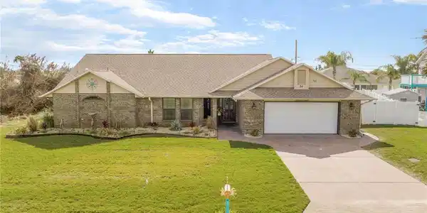 30 CAPISTRANO